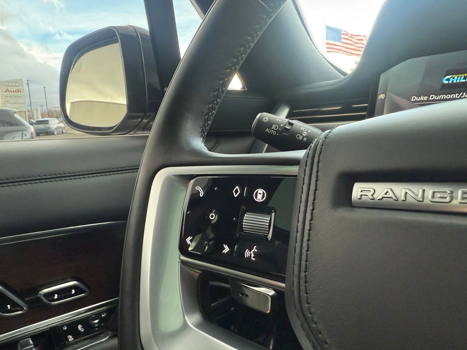 Used 2024 Land Rover Range Rover SE image 15