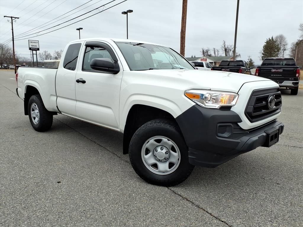 Used 2020 Toyota Tacoma SR image 2