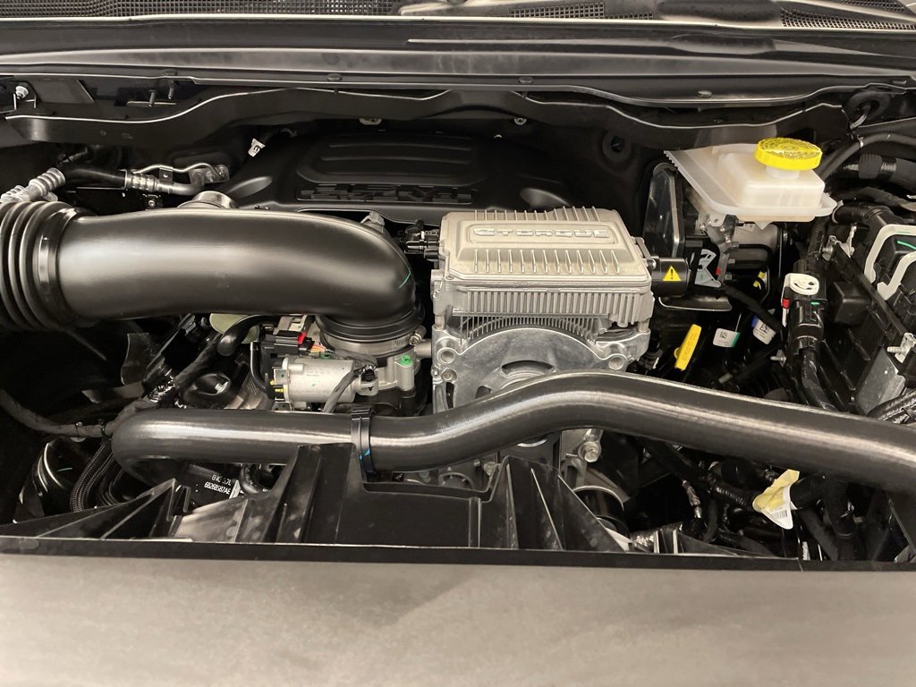 New 2026 RAM 1500 4x4 Crew Cab image 21