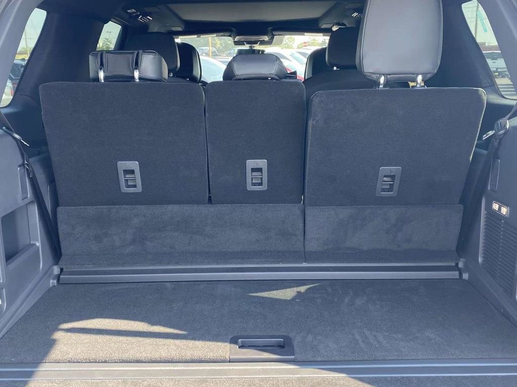 New 2025 Lincoln Navigator Reserve w/ Jet Appearance Package image 10