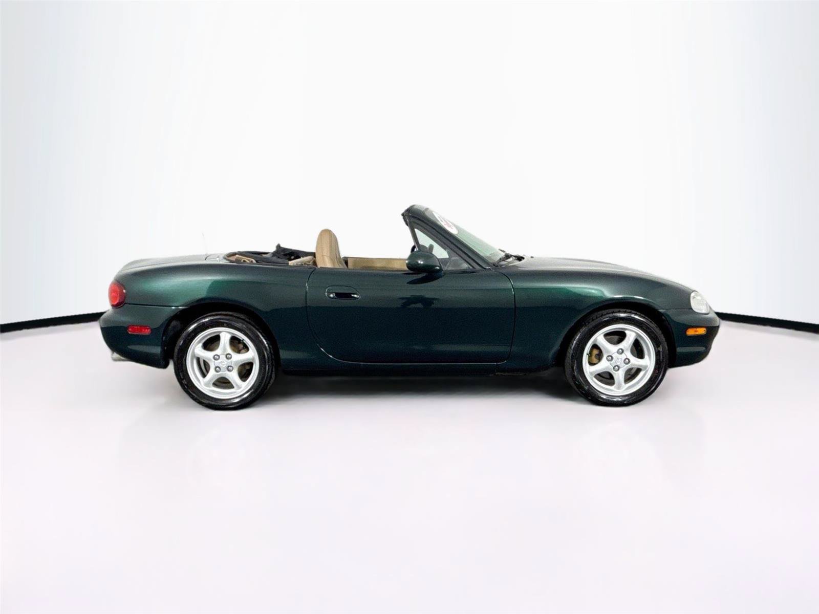Used 1999 MAZDA MX-5 Miata RWD image 16
