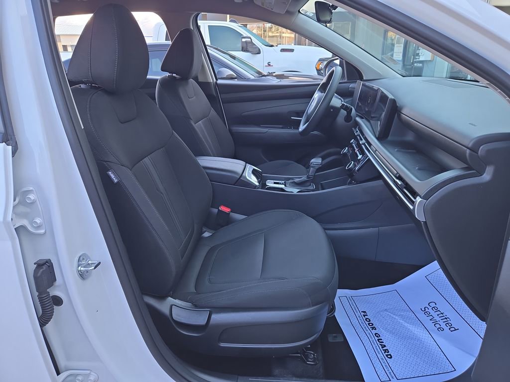 Used 2025 Hyundai Tucson SEL AWD/4WD image 17