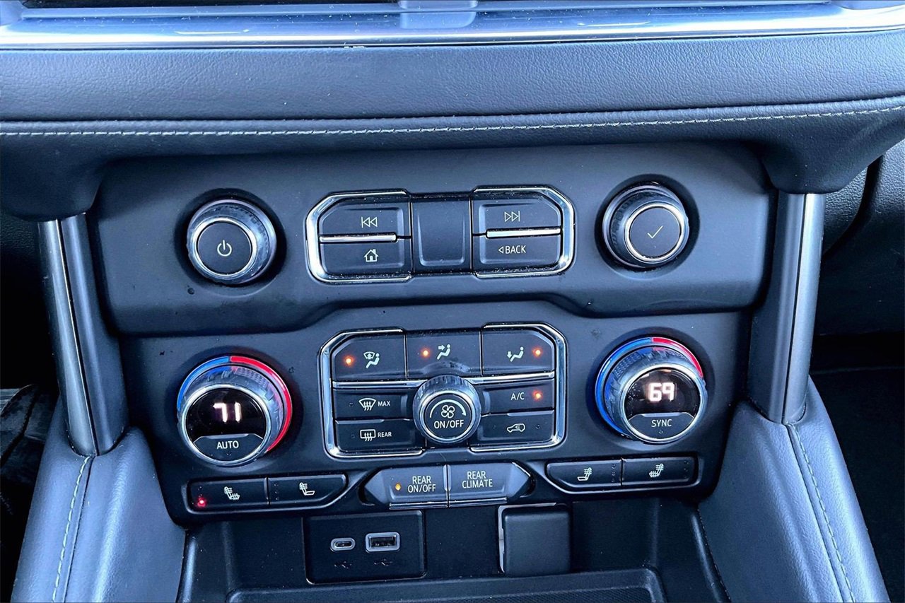 Used 2021 Chevrolet Tahoe Z71 w/ Rear Media and Nav Package image 18