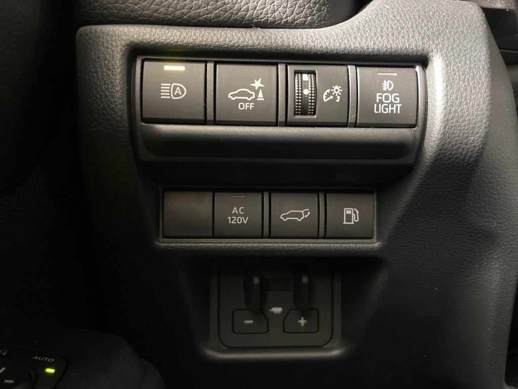 Certified 2026 Toyota Land Cruiser w/ Premium Package image 28