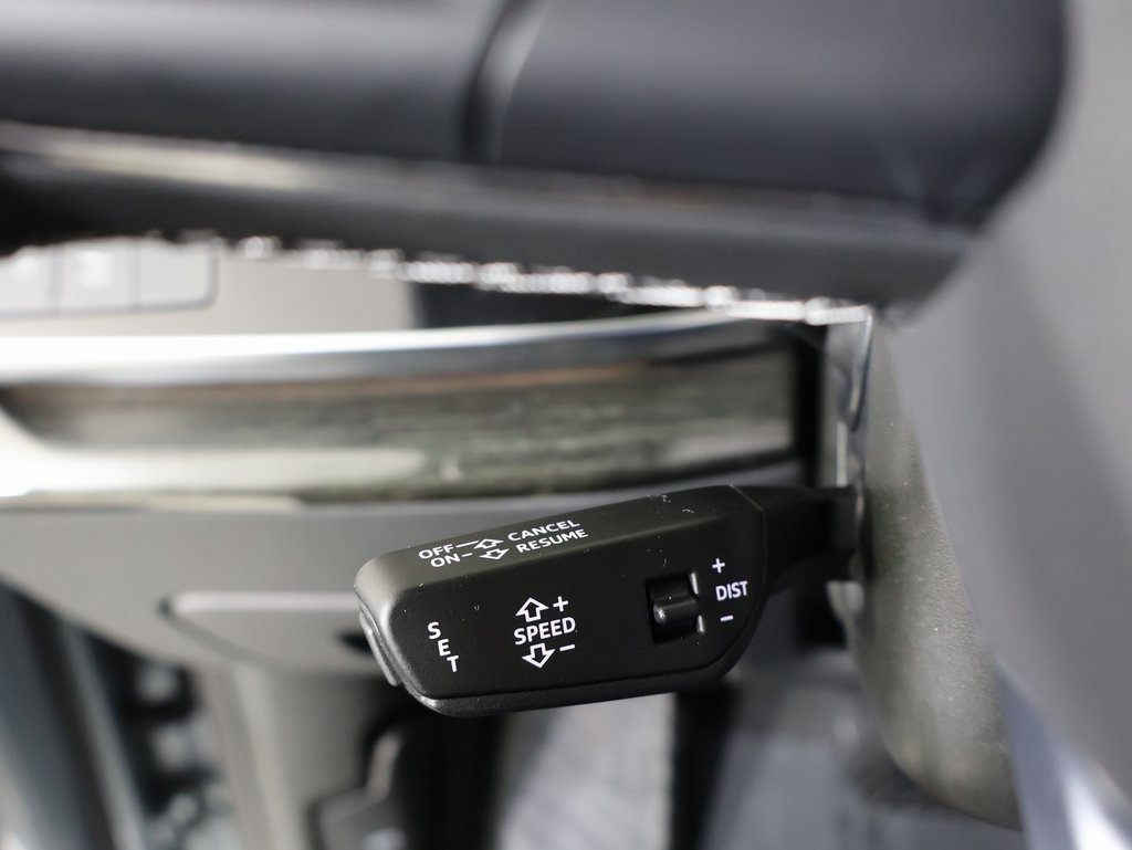 Used 2025 Audi Q8 Premium Plus w/ Premium Plus Package image 27