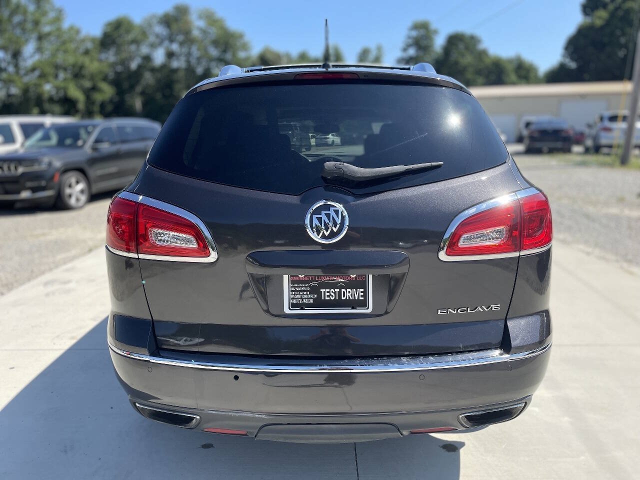 Used 2015 Buick Enclave Leather w/ Trailering Package FWD image 6
