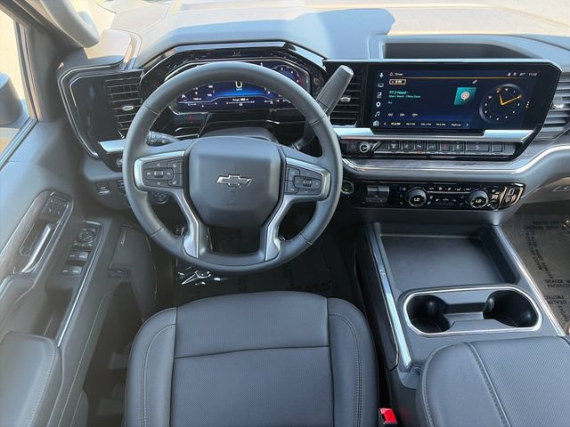 Used 2024 Chevrolet Silverado 2500 LTZ w/ LTZ Plus Package AWD/4WD image 16