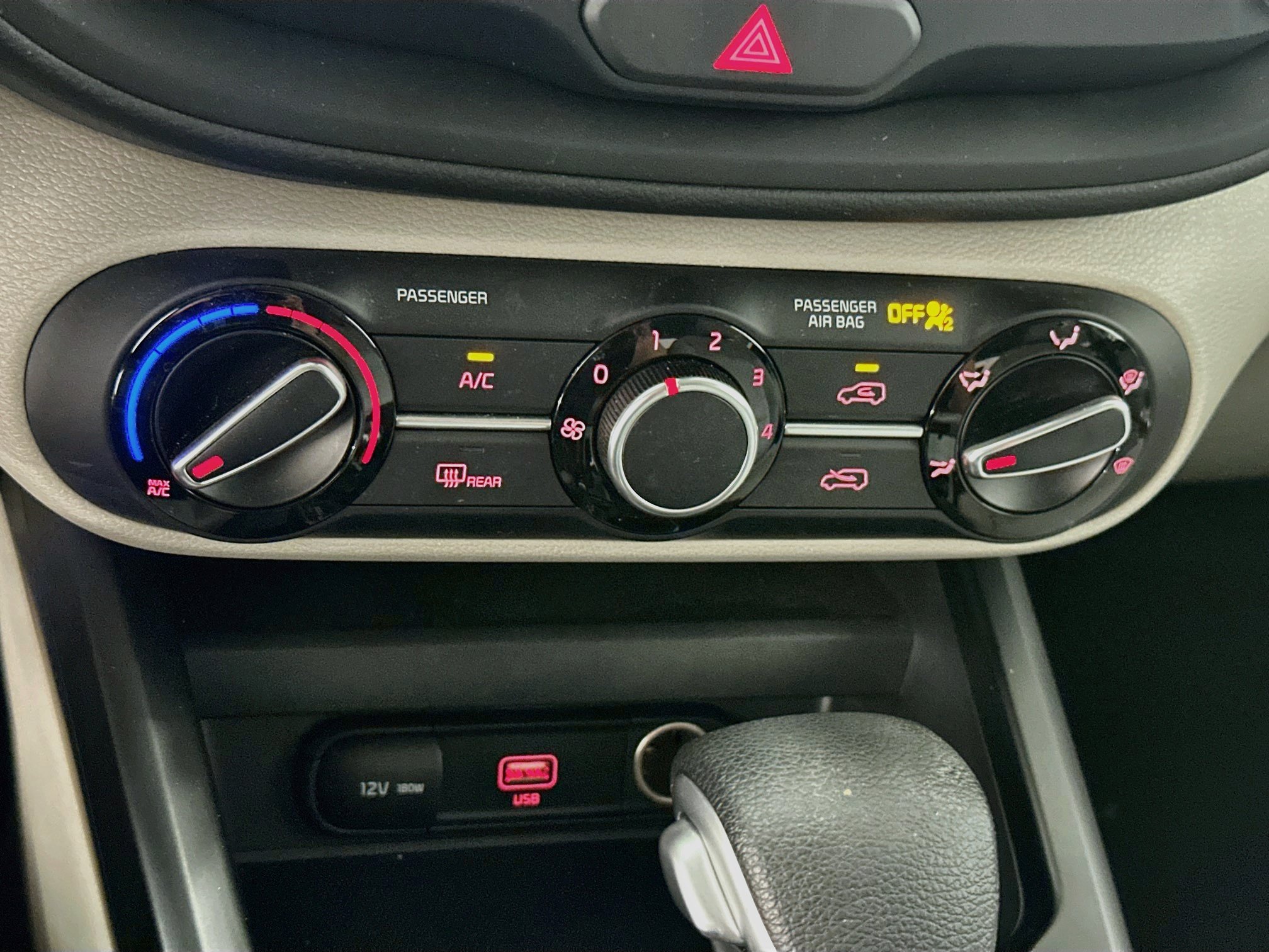 Used 2022 Kia Soul LX w/ Technology Package FWD image 23