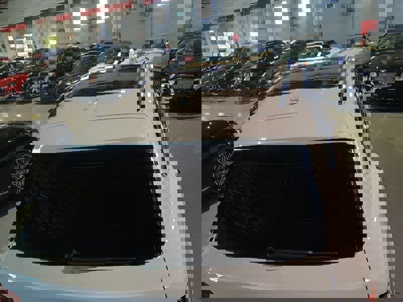 Used 2019 Bentley Bentayga image 11