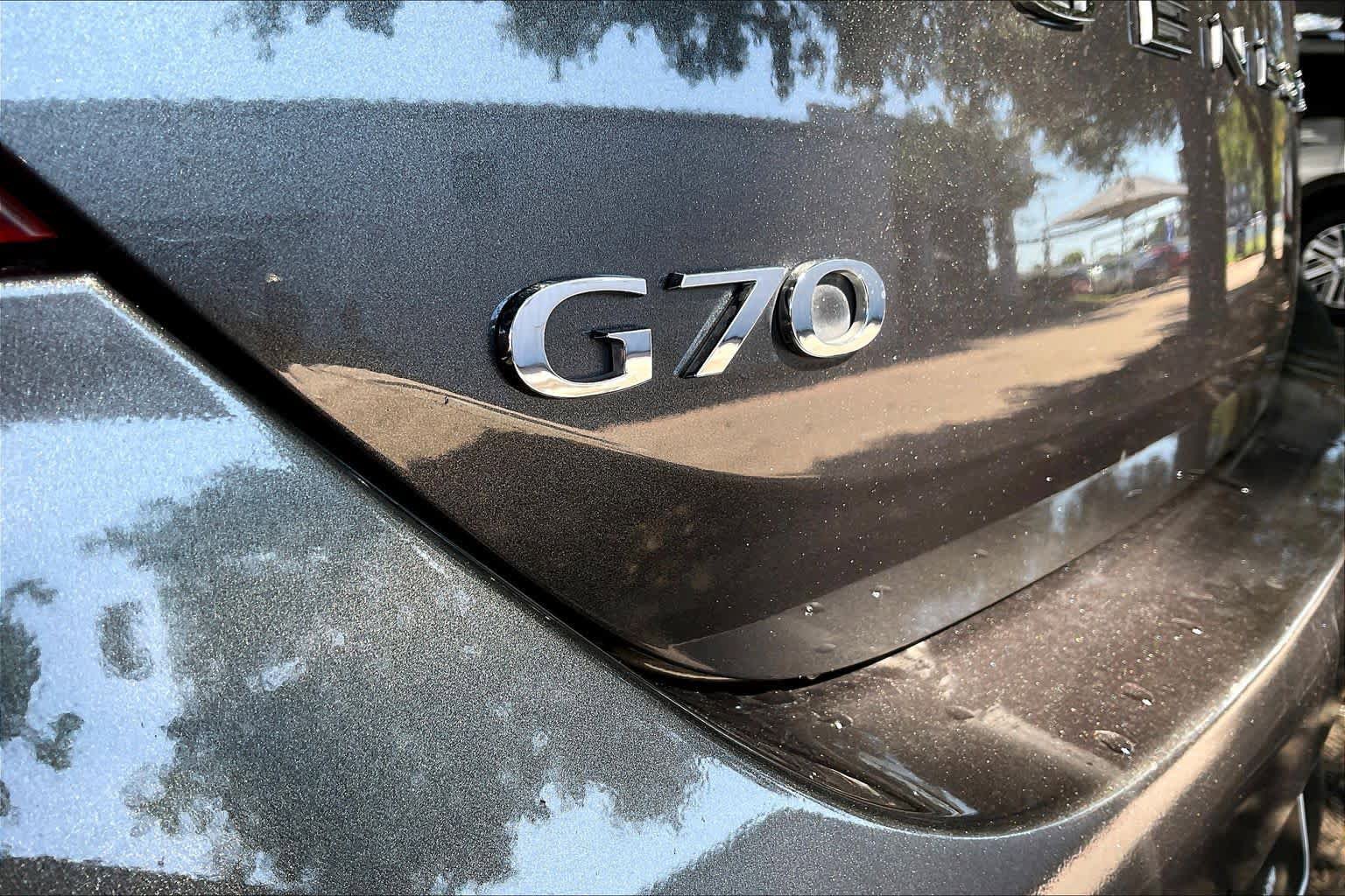 Used 2025 Genesis G70 2.5T RWD image 10