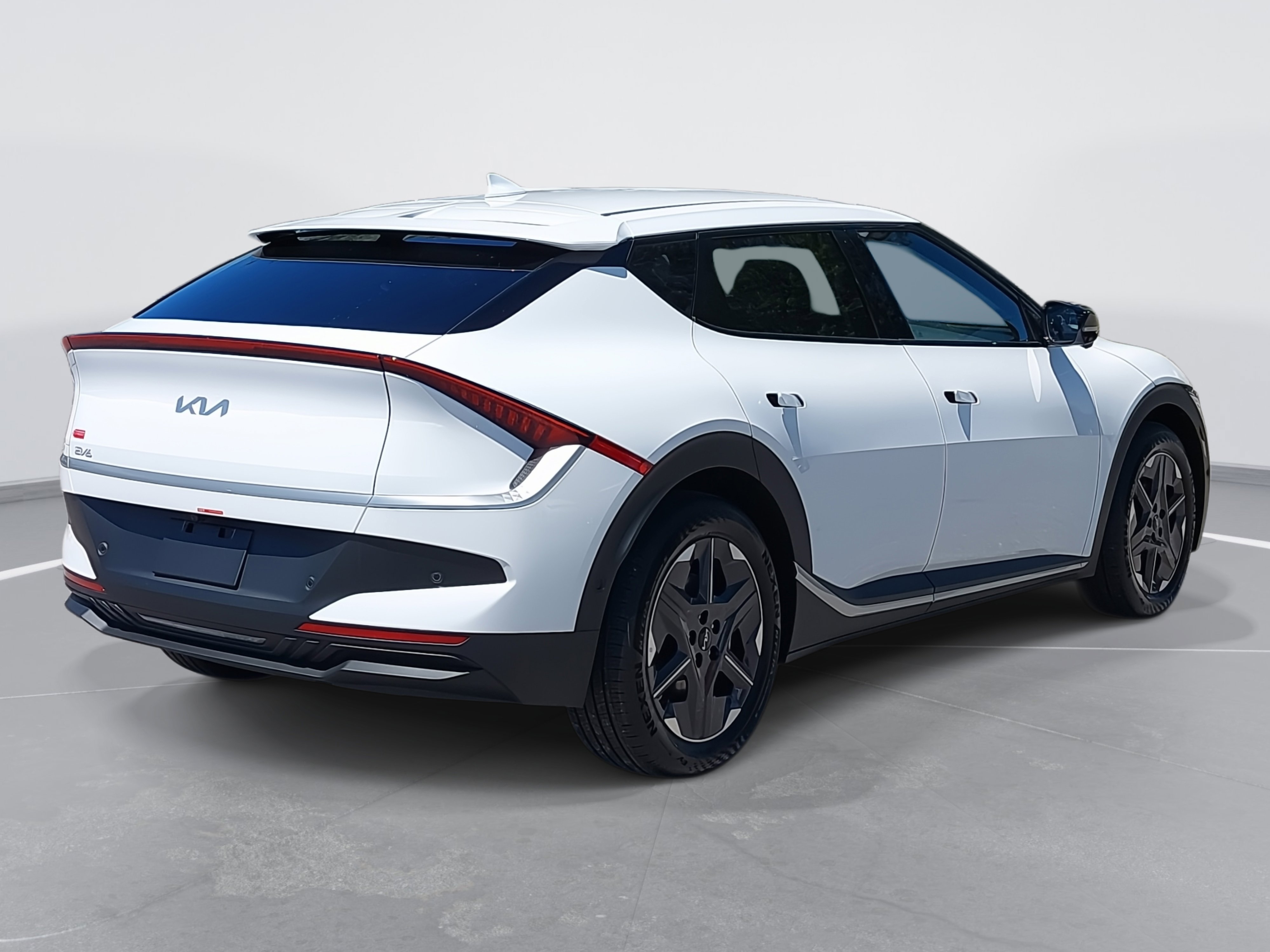 New 2025 Kia EV6 Light w/ Light LR Technology Package image 5