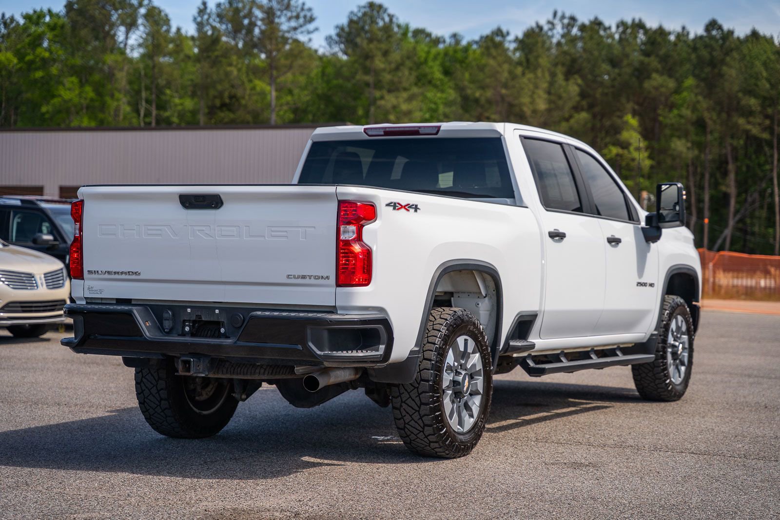 Used 2022 Chevrolet Silverado 2500 Custom w/ Custom Value Package image 7