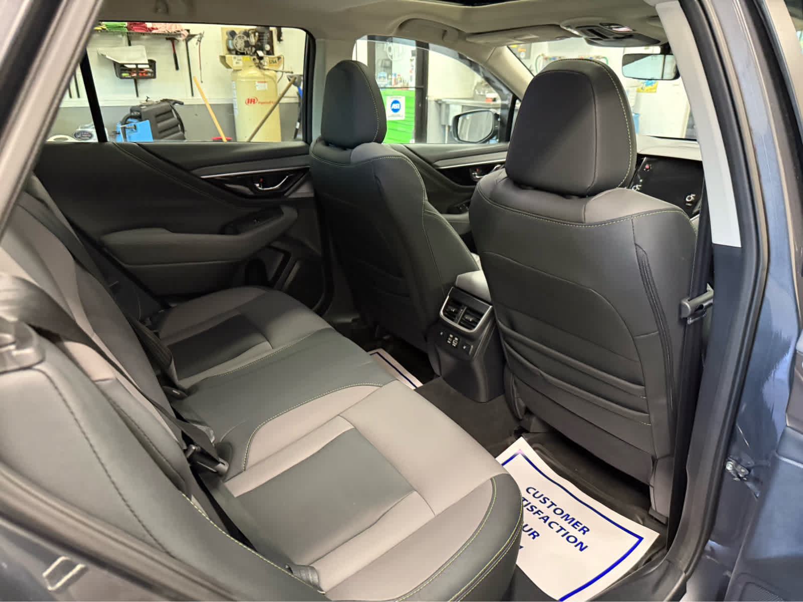 Used 2024 Subaru Outback Onyx Edition XT AWD/4WD image 25