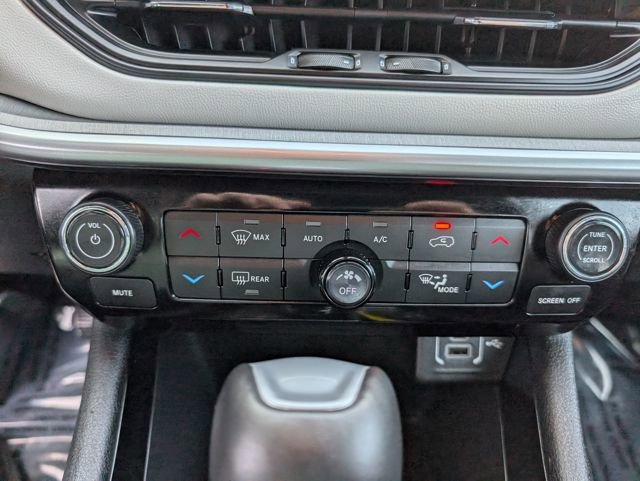 Used 2024 Jeep Compass Limited image 16