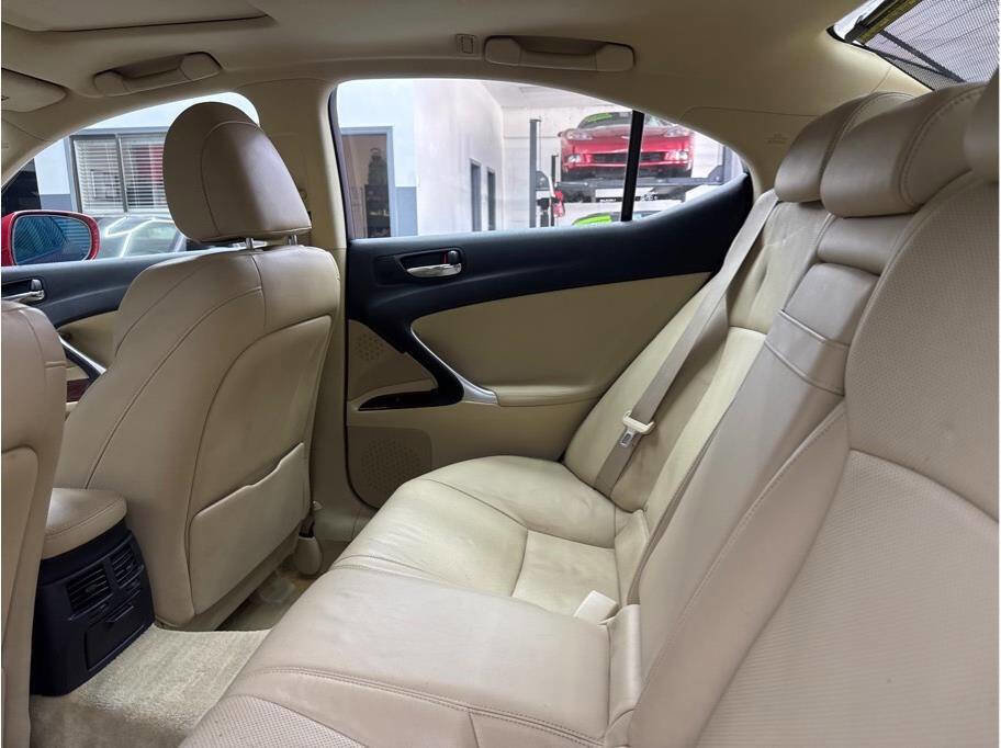 Used 2007 Lexus IS 250 RWD image 18