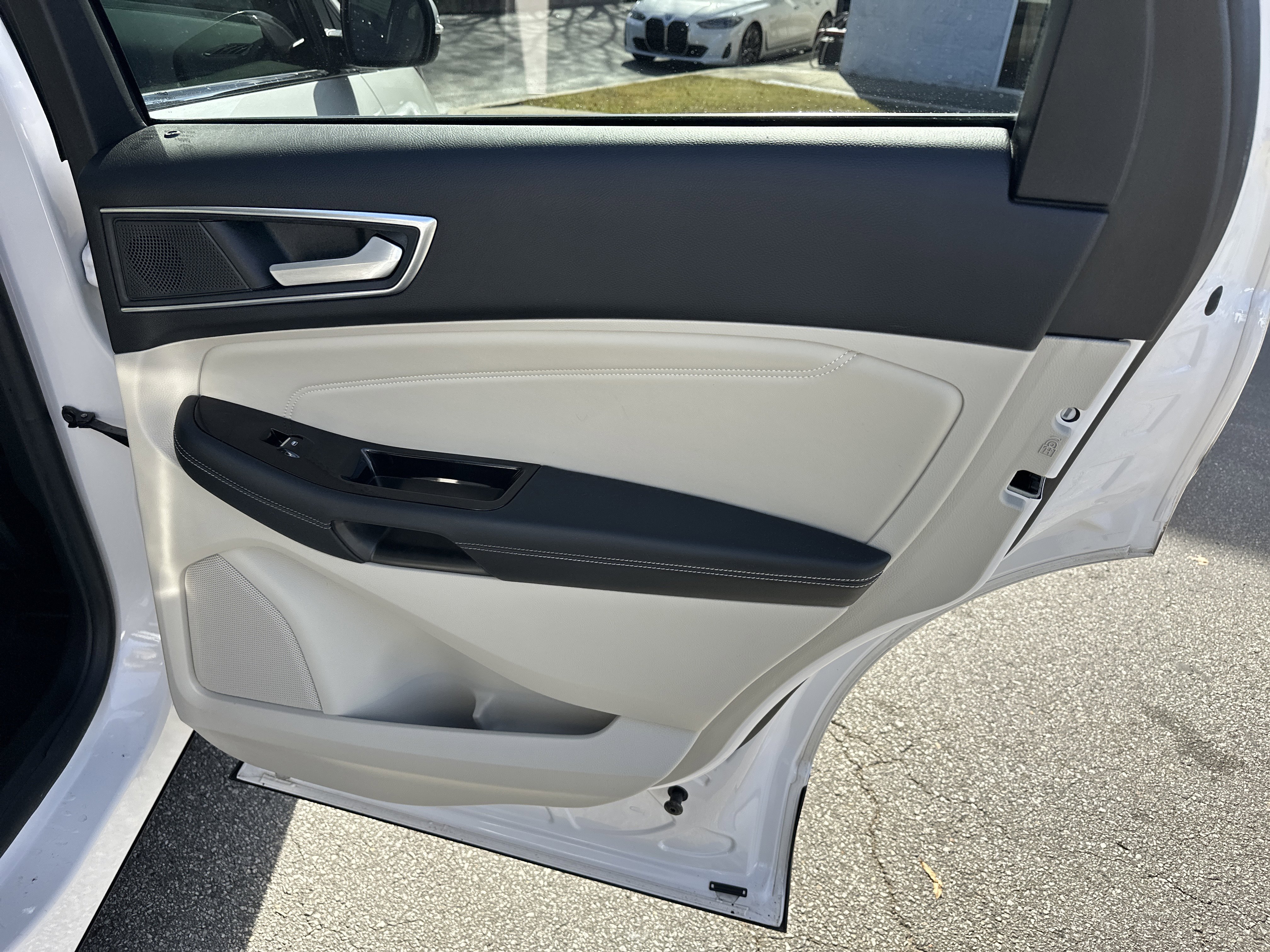 Used 2019 Ford Edge Titanium w/ Equipment Group 301A image 18