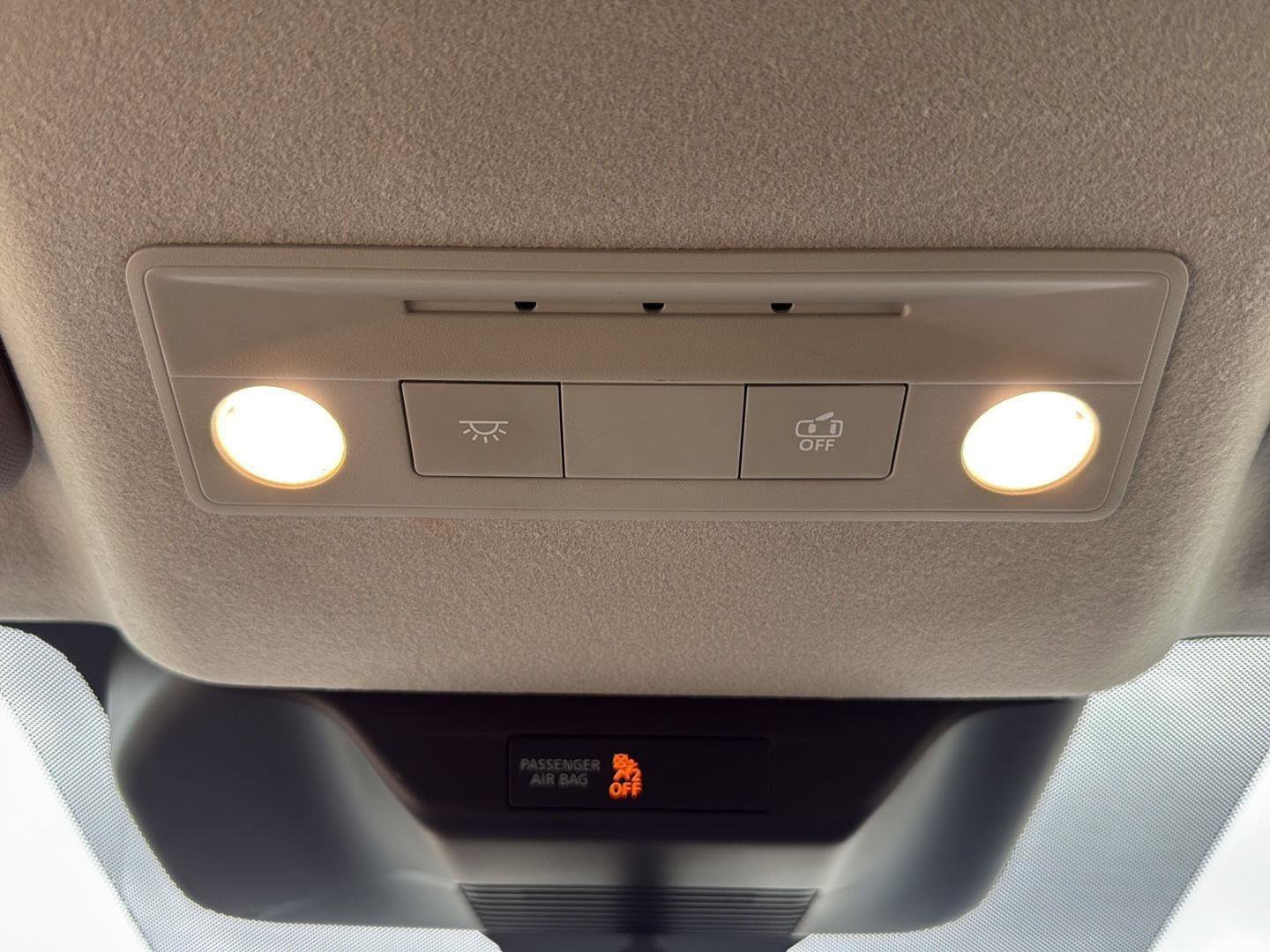 Used 2025 Nissan Kicks SV image 19