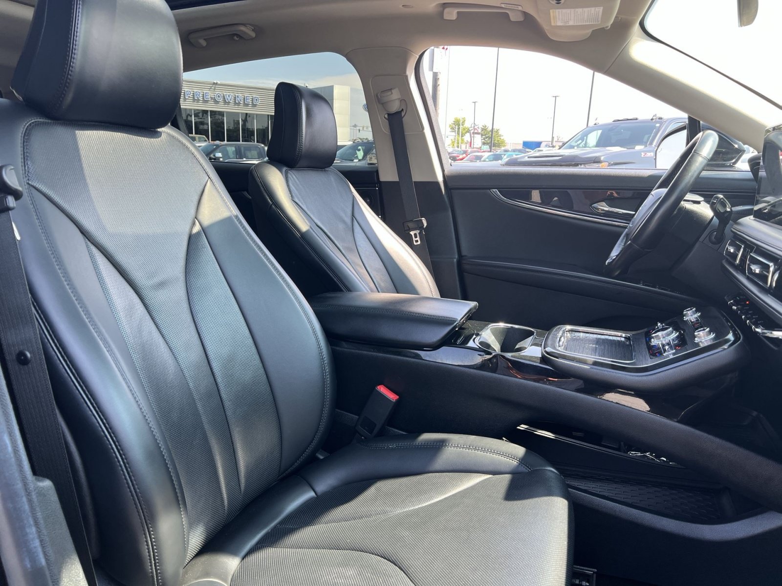 Used 2021 Lincoln Nautilus Reserve w/ Cargo Utility Package AWD/4WD image 27