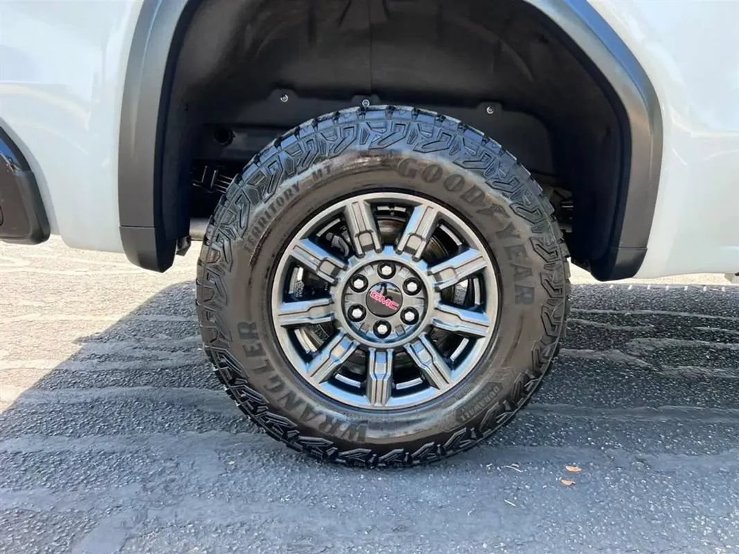 Used 2024 GMC Sierra 1500 AT4X AWD/4WD image 22