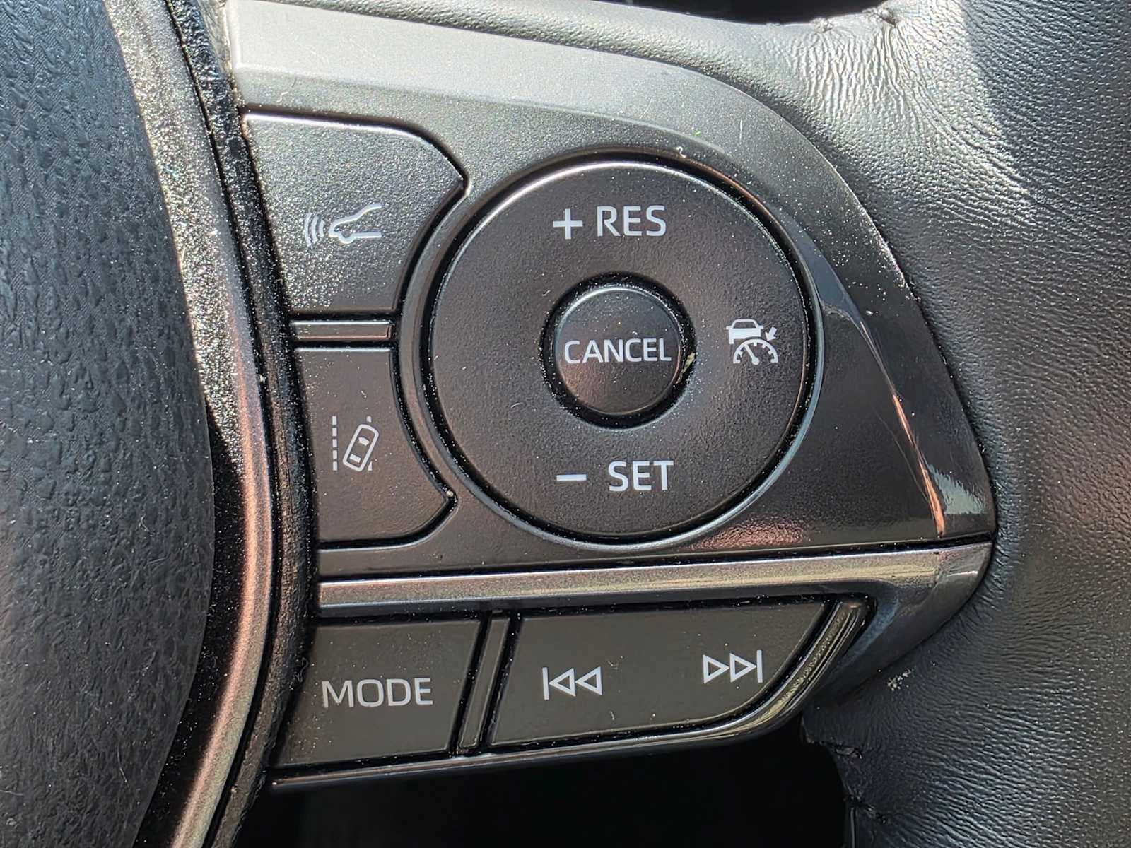 Used 2024 Toyota Camry XSE w/ Cold Weather Package AWD/4WD image 31