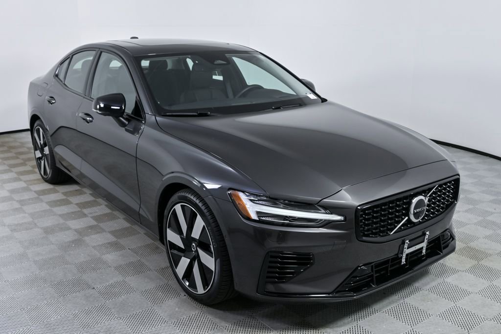 Certified 2025 Volvo S60 T8 Ultra image 28