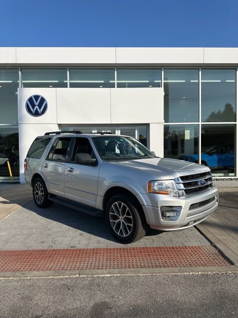 Used 2017 Ford Expedition XLT w/ Equipment Group 202A RWD image 1