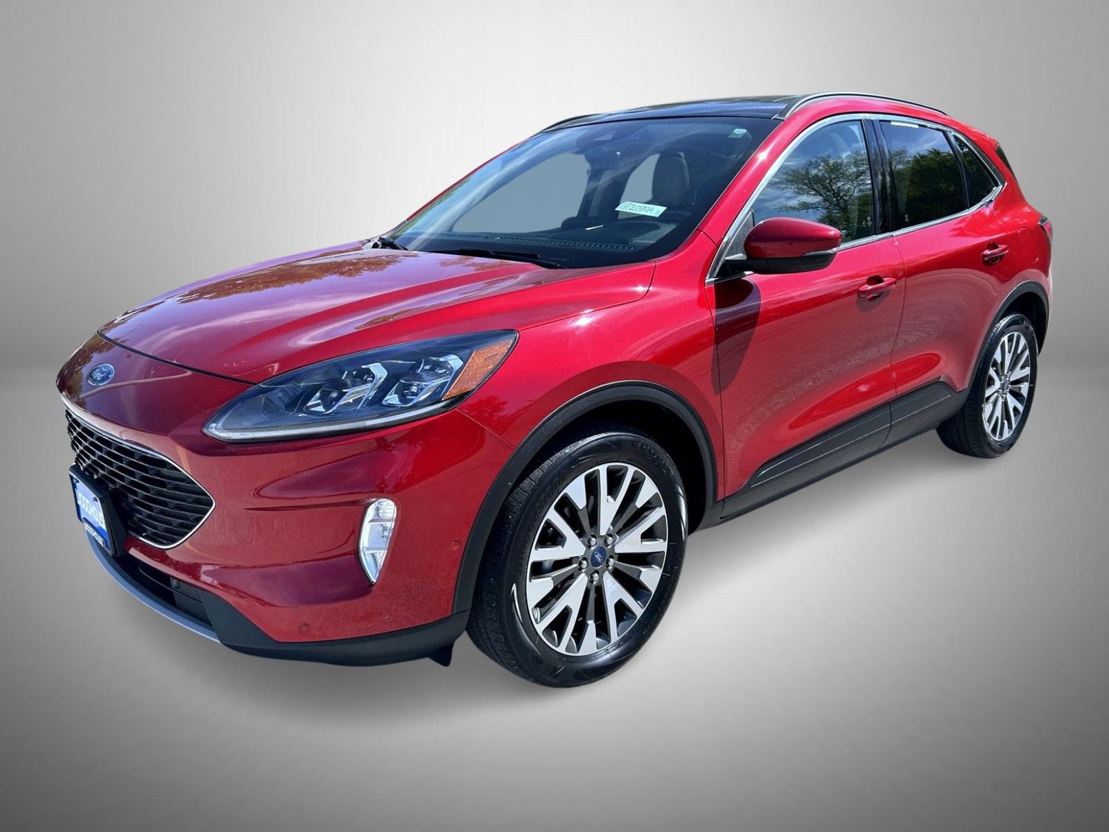 Used 2020 Ford Escape Titanium AWD/4WD image 1