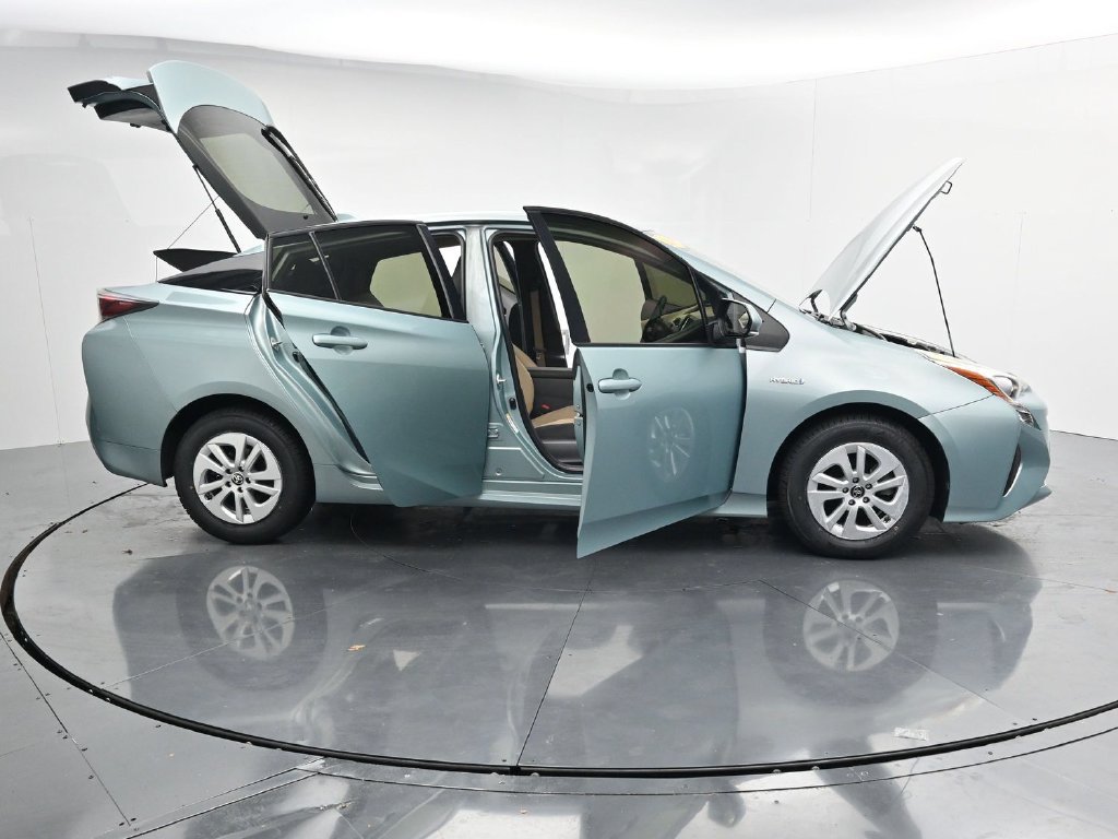 Used 2017 Toyota Prius Two FWD image 43