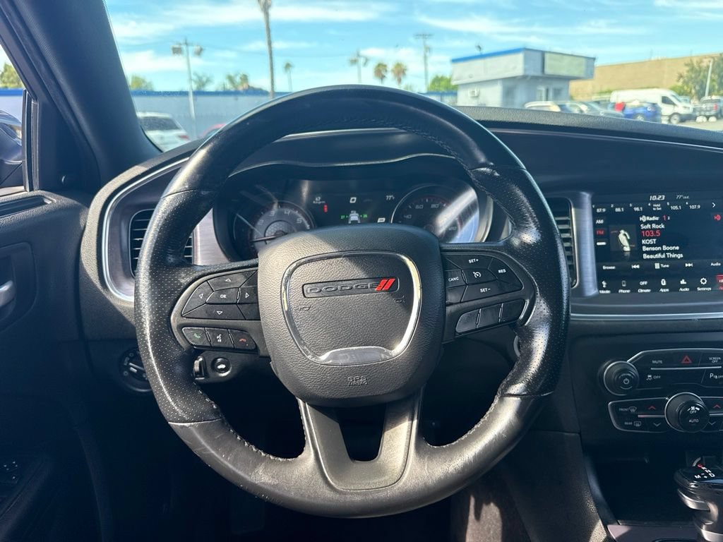 Used 2018 Dodge Charger SXT Plus w/ Blacktop Package RWD image 11