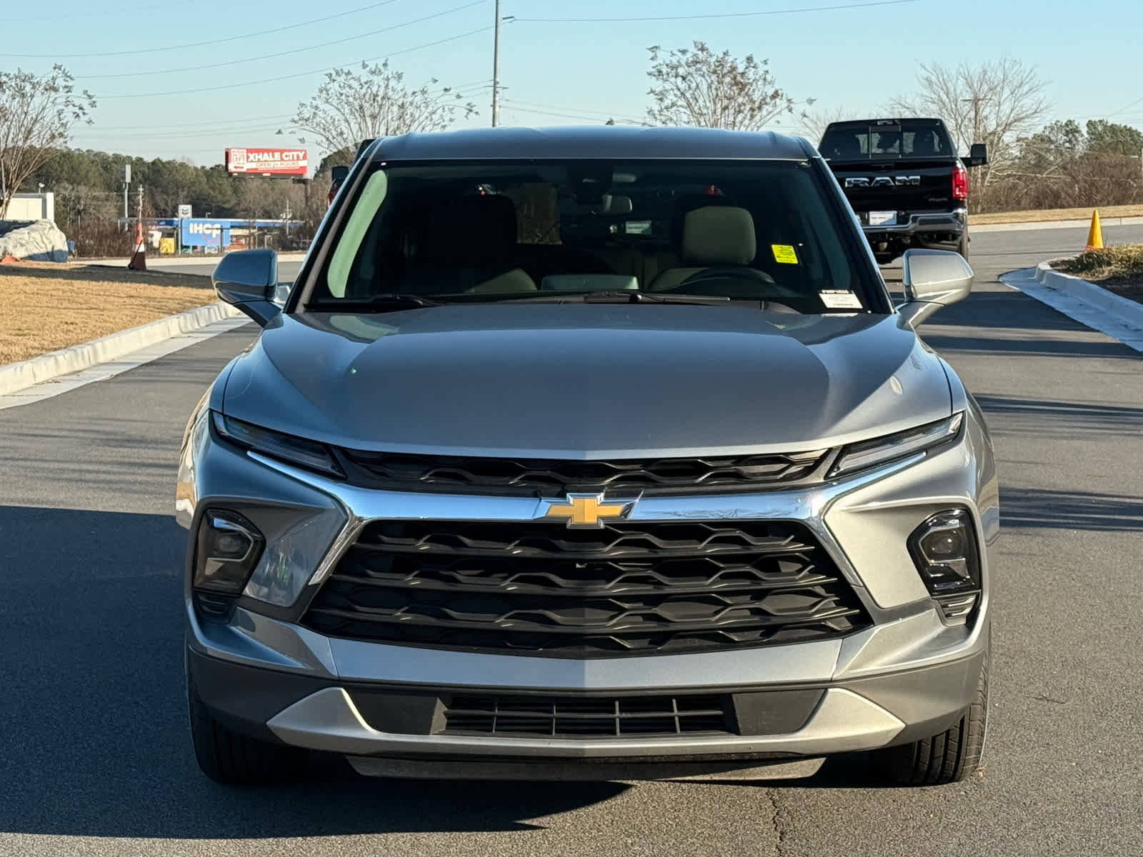 Used 2025 Chevrolet Blazer LT image 9