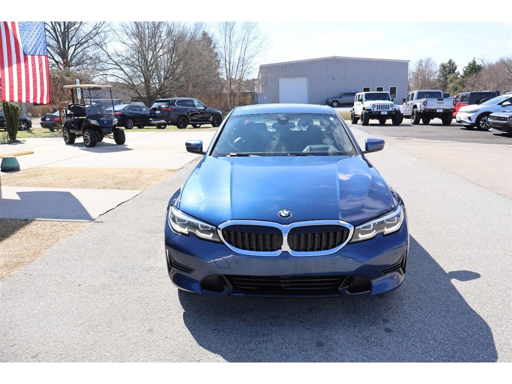 Used 2021 BMW 330i xDrive Sedan AWD/4WD image 8