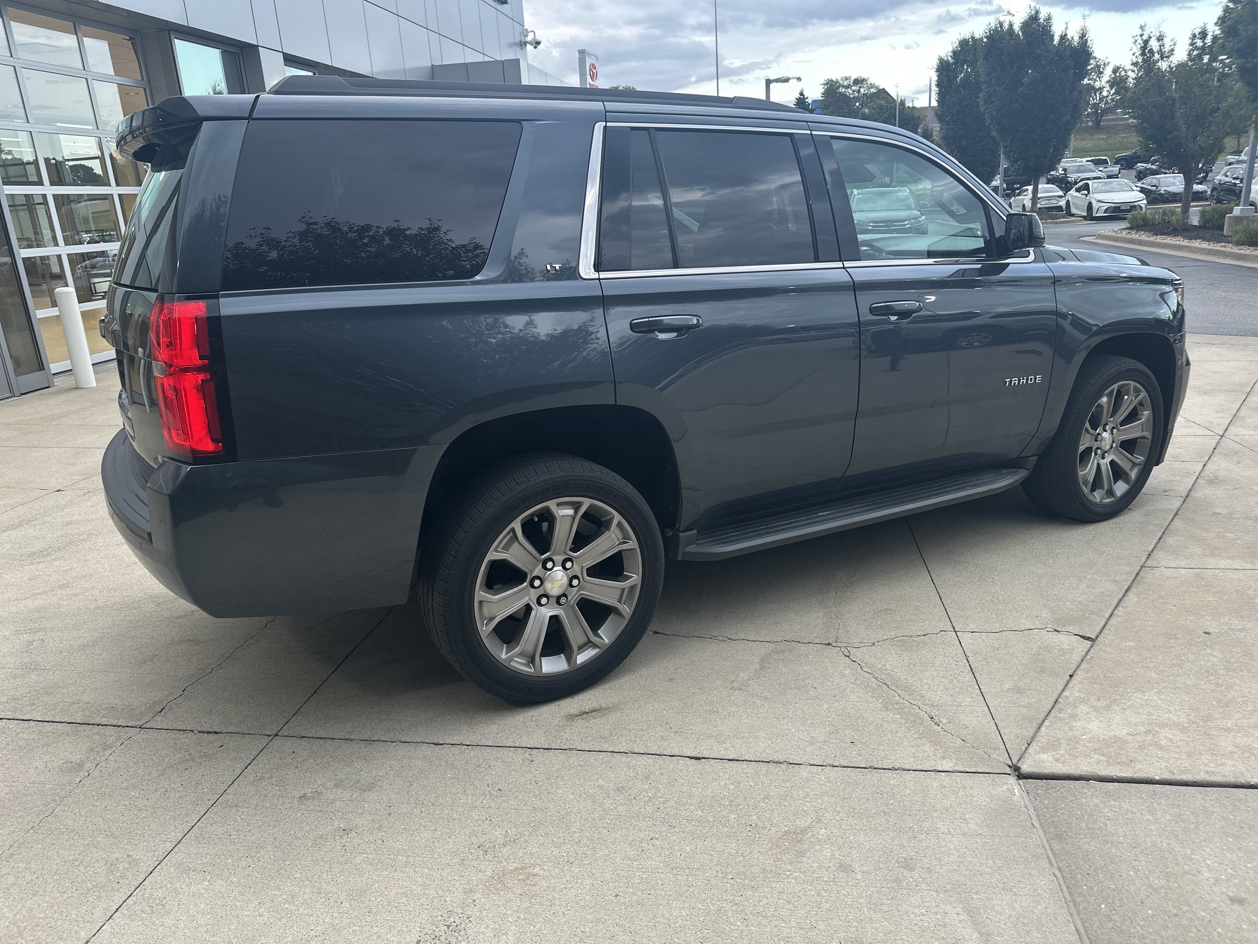 Used 2019 Chevrolet Tahoe LT AWD/4WD image 6
