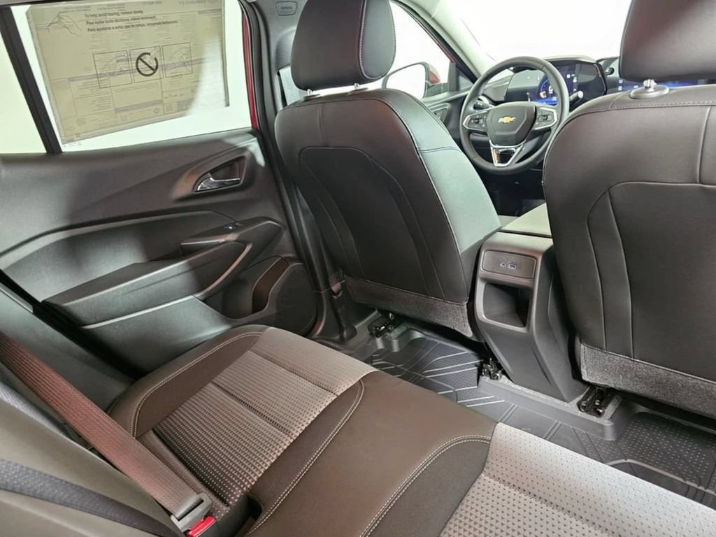 New 2026 Chevrolet Trax LT w/ Driver Confidence Package FWD image 17