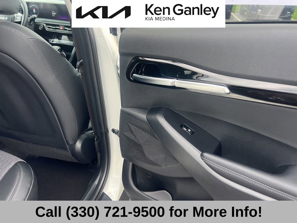 Used 2024 Kia Seltos S image 54