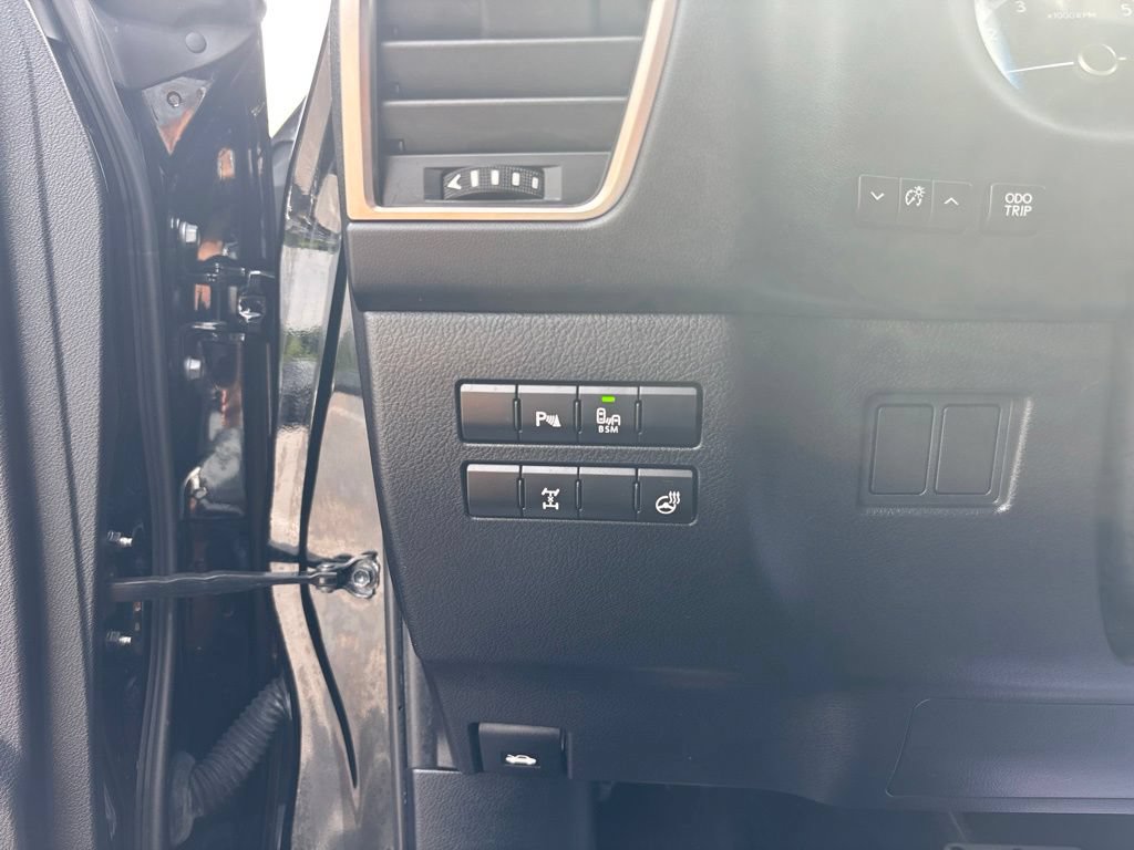 Used 2015 Lexus NX 200t F Sport w/ Navigation System Package AWD/4WD image 17