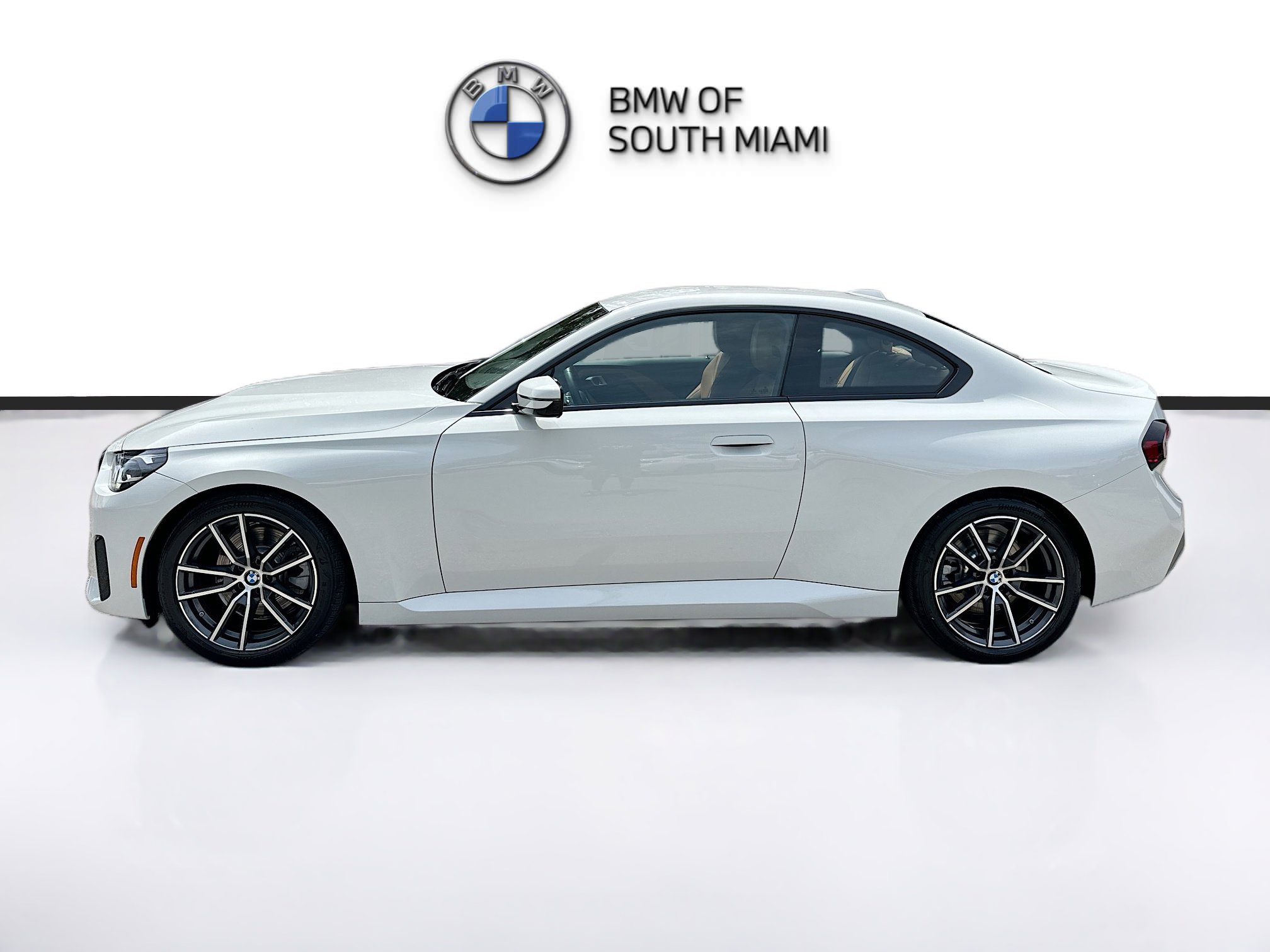 Certified 2023 BMW 230i Coupe image 4
