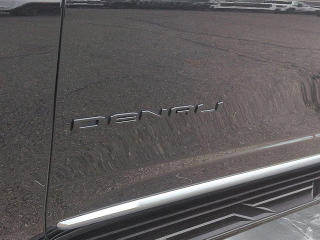 Used 2024 GMC Yukon Denali w/ Max Trailering Package AWD/4WD image 10