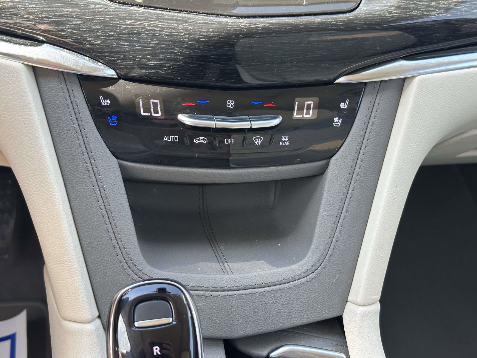 Certified 2023 Cadillac XT6 Premium Luxury image 20