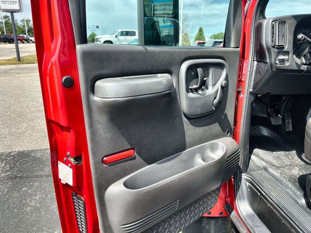 Used 2003 Chevrolet Kodiak C4500 2WD Regular Cab image 17