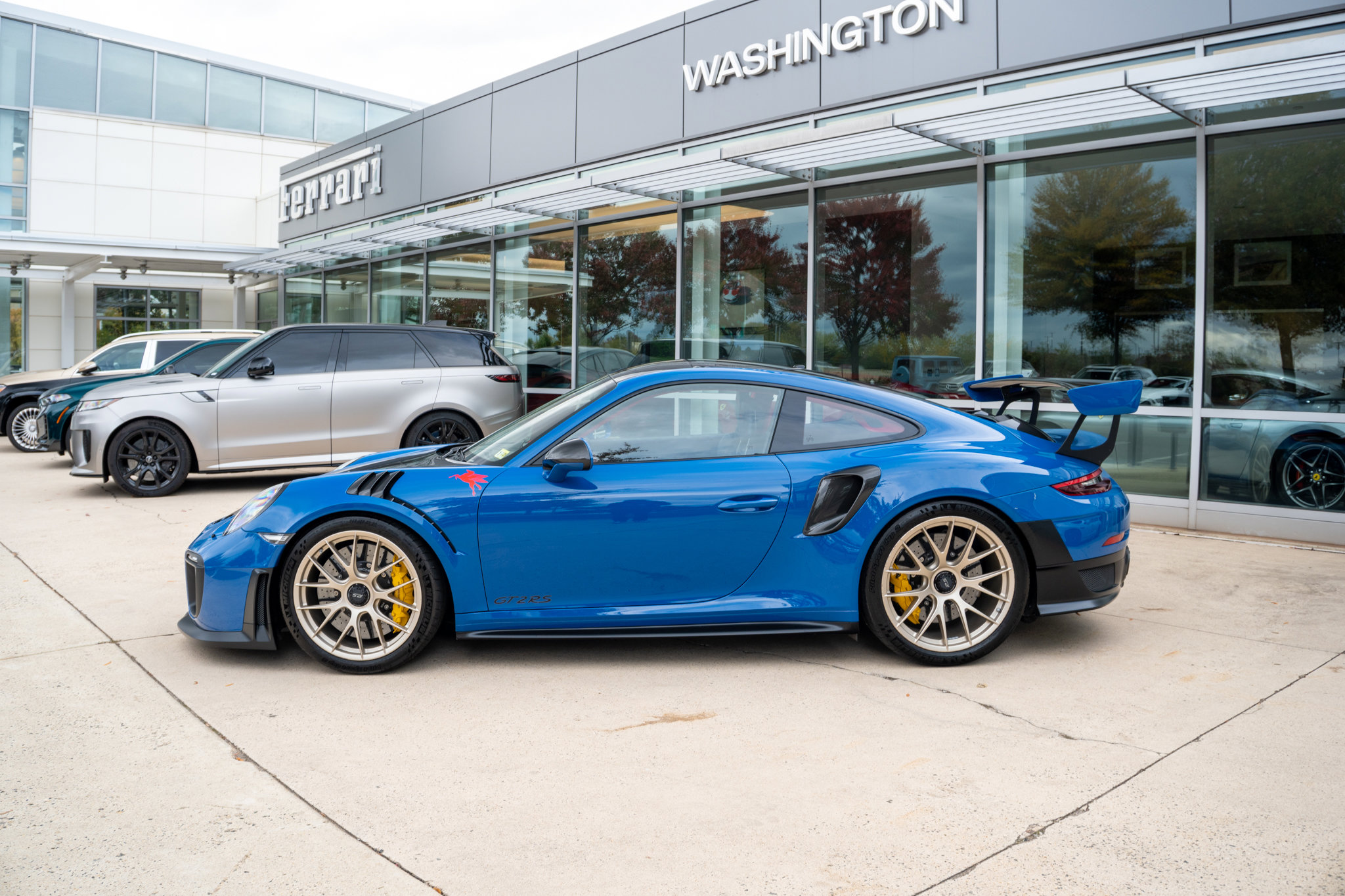 Used 2018 Porsche 911 GT2 RS image 2