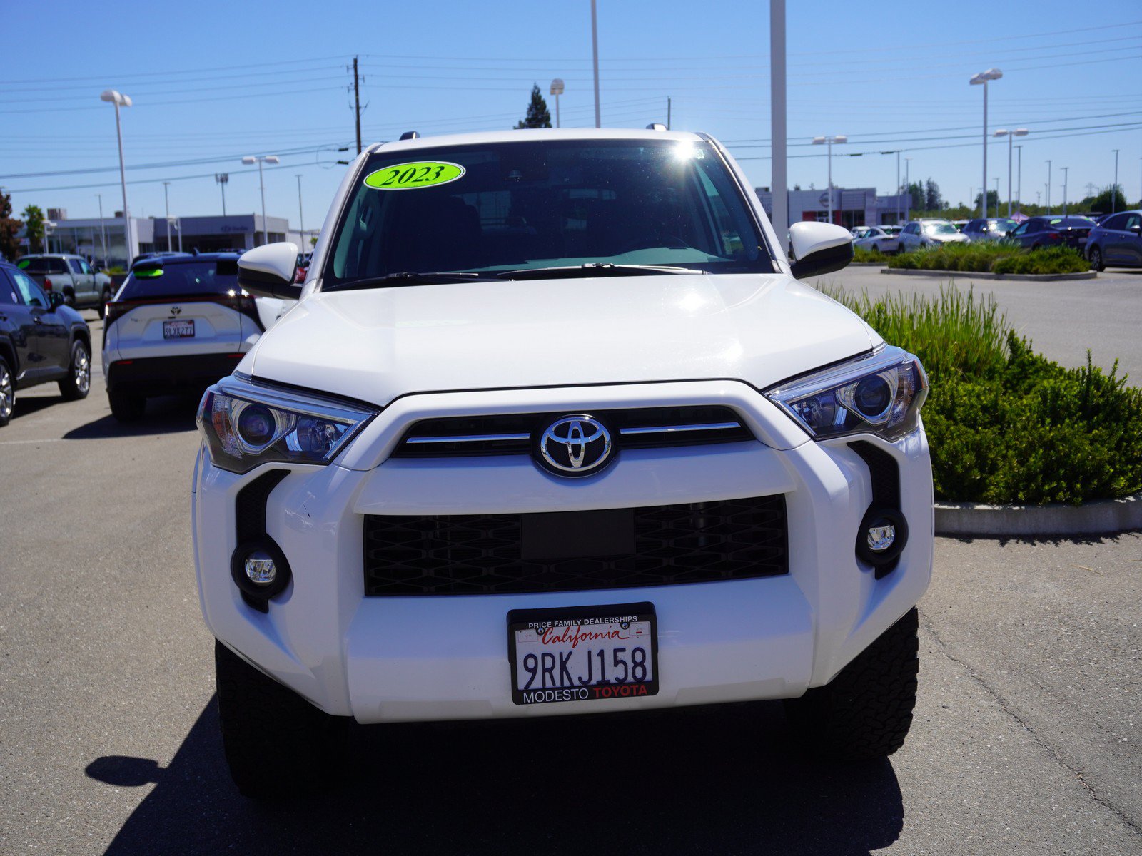 Used 2023 Toyota 4Runner SR5 AWD/4WD image 4