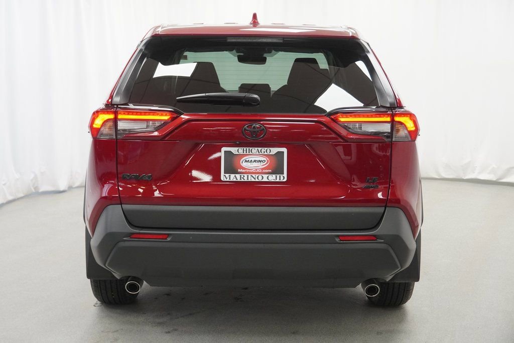 Used 2025 Toyota RAV4 LE image 10