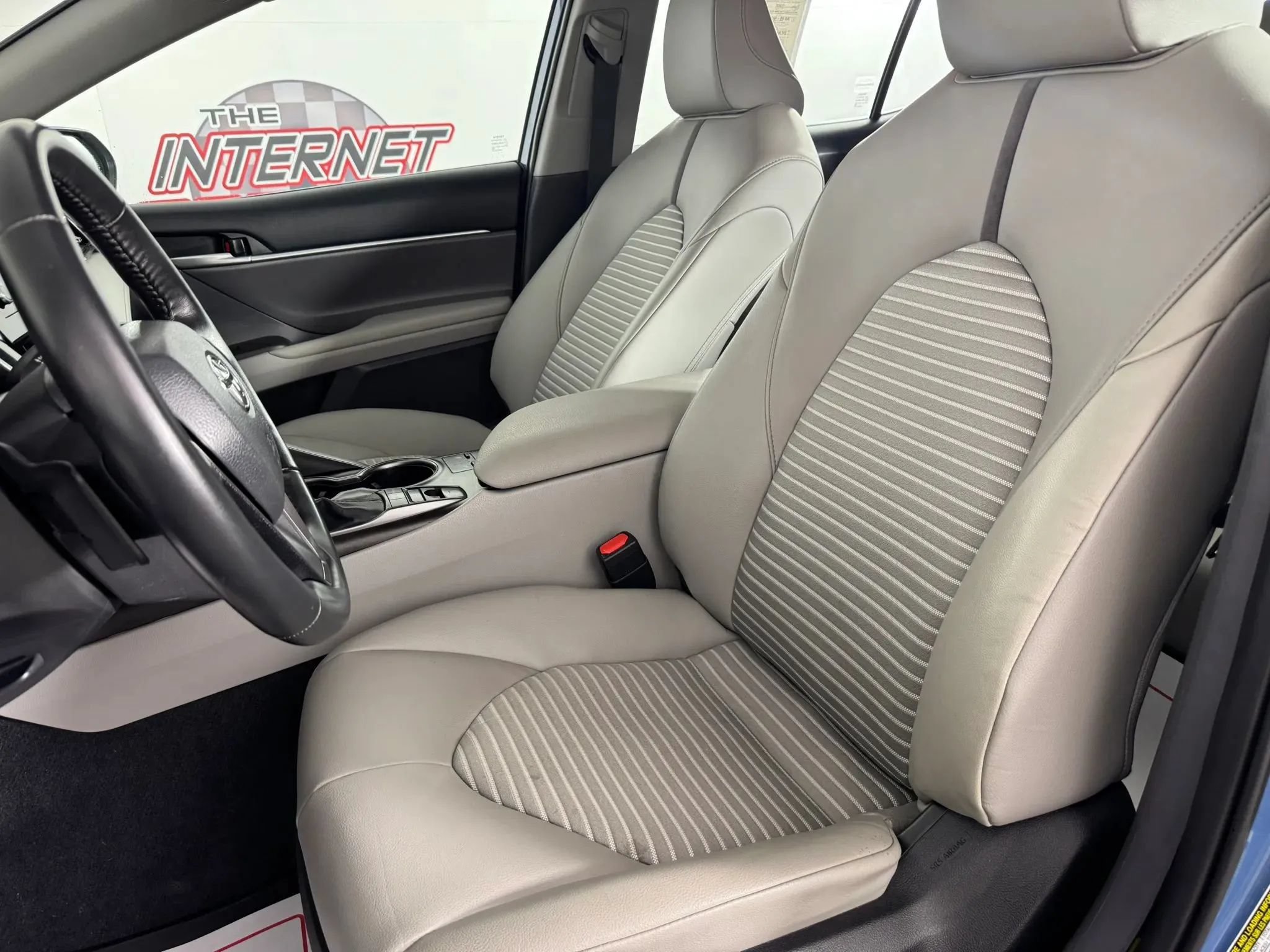 Used 2024 Toyota Camry SE w/ Cold Weather Package AWD/4WD image 29