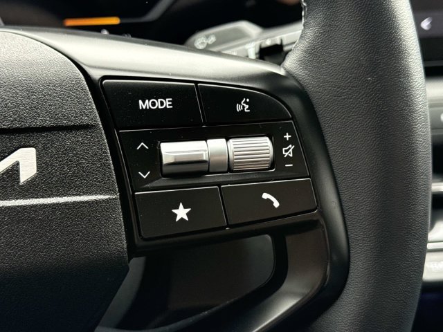 Used 2025 Kia K4 EX FWD image 23