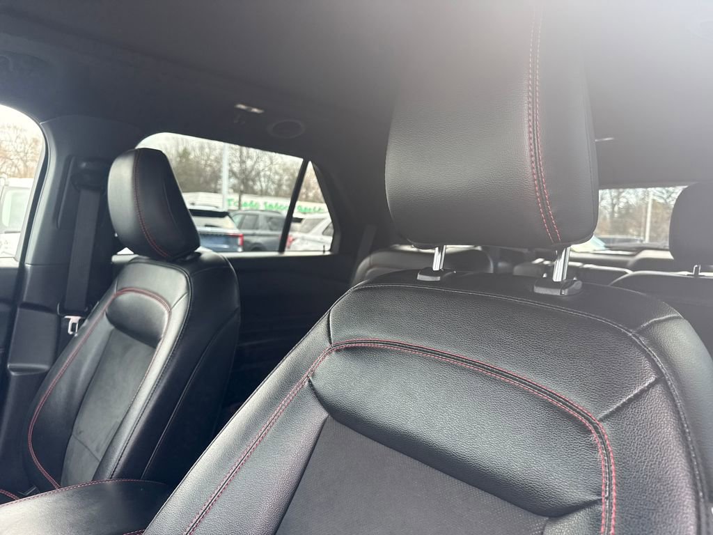 Used 2022 Ford Explorer ST-Line w/ Class IV Trailer Tow Package image 27