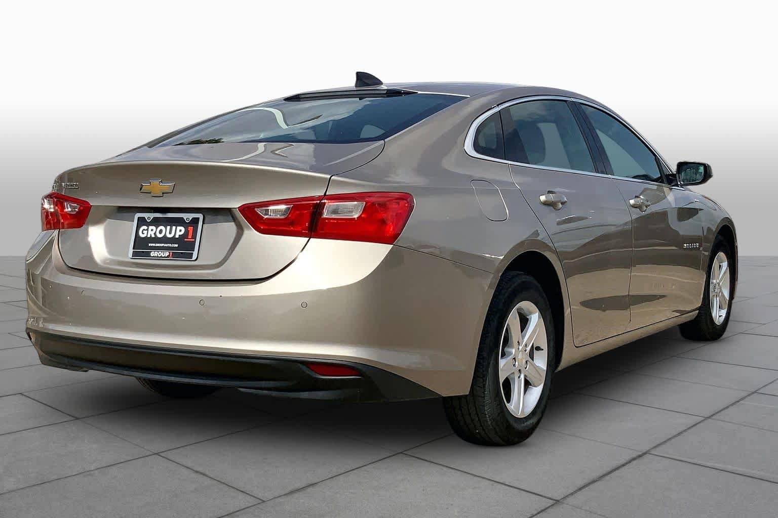 Used 2025 Chevrolet Malibu LS FWD image 13