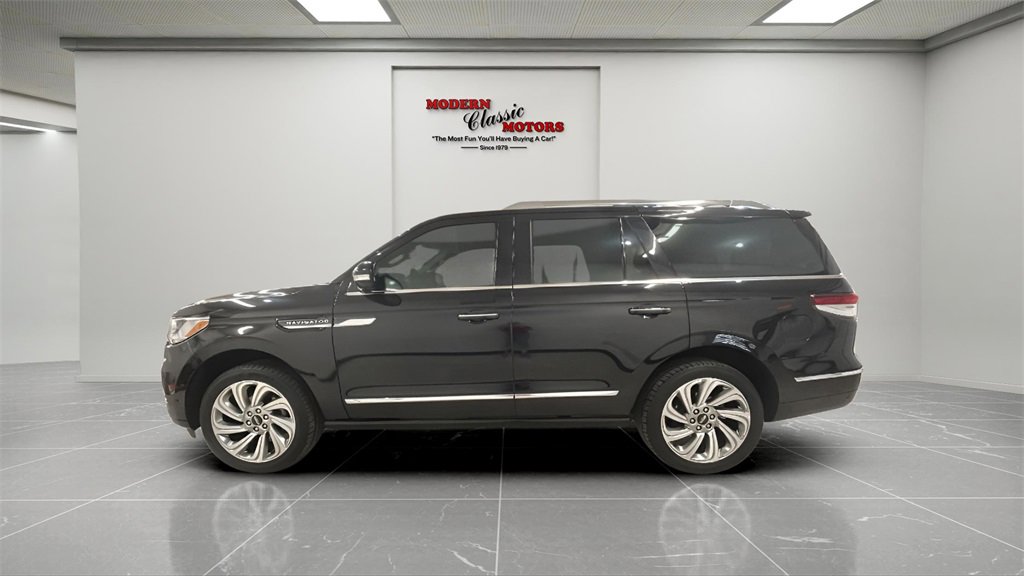 Used 2024 Lincoln Navigator Premiere image 4