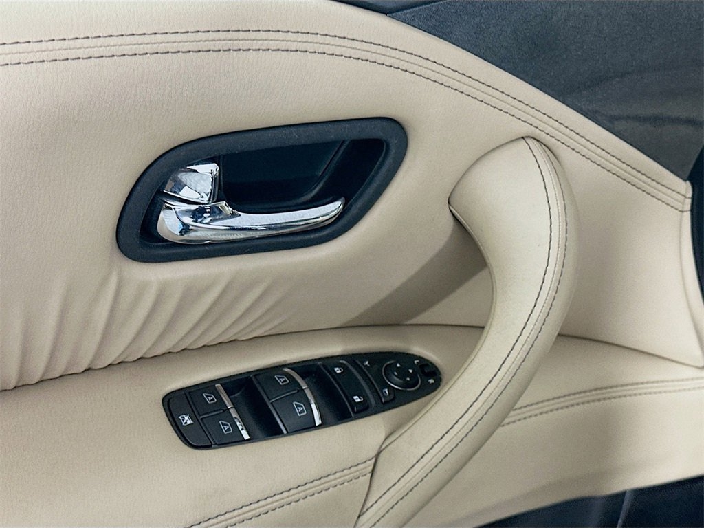 Used 2023 Nissan Armada SV image 24