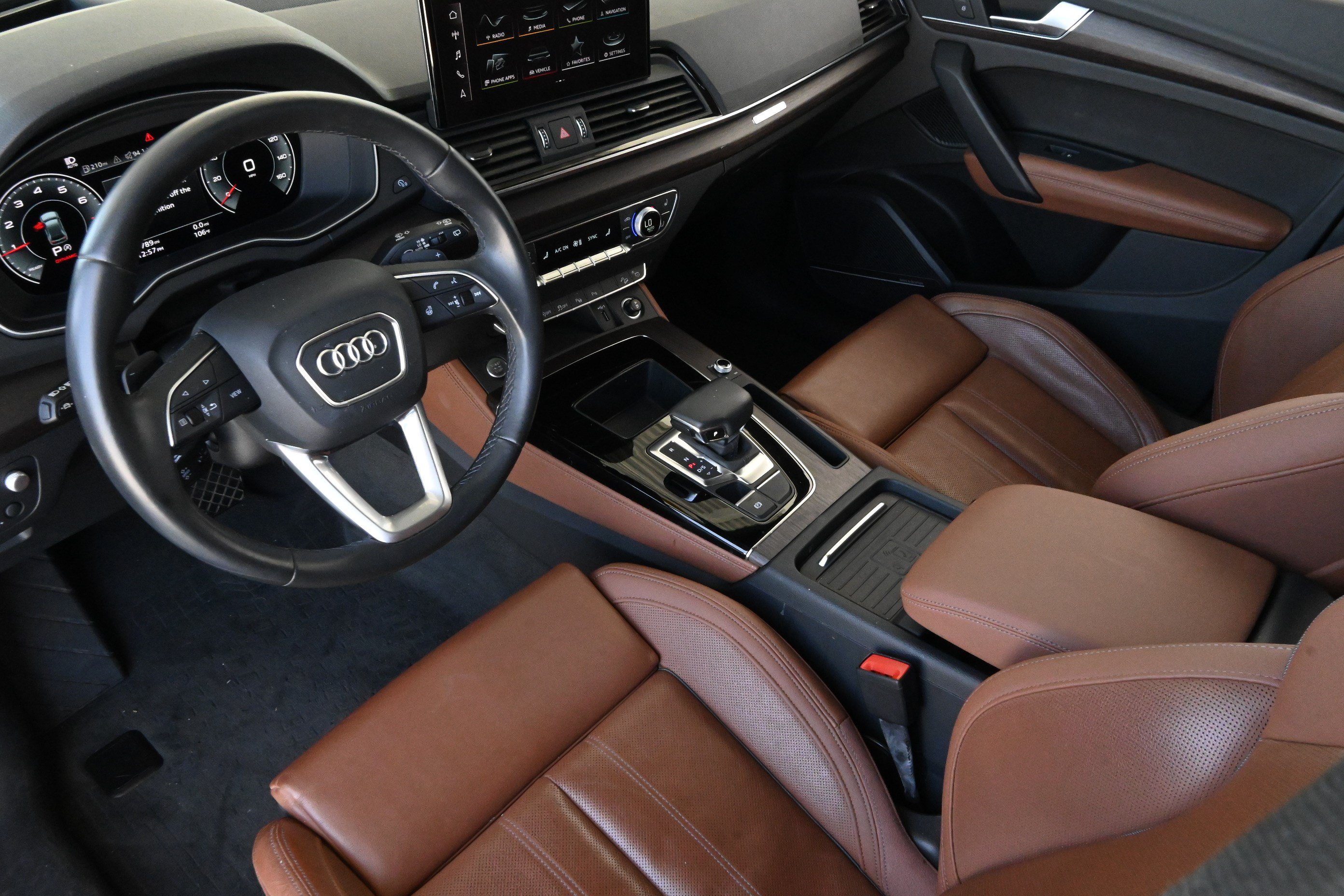 Used 2023 Audi Q5 2.0T Prestige w/ Prestige Package AWD/4WD image 13
