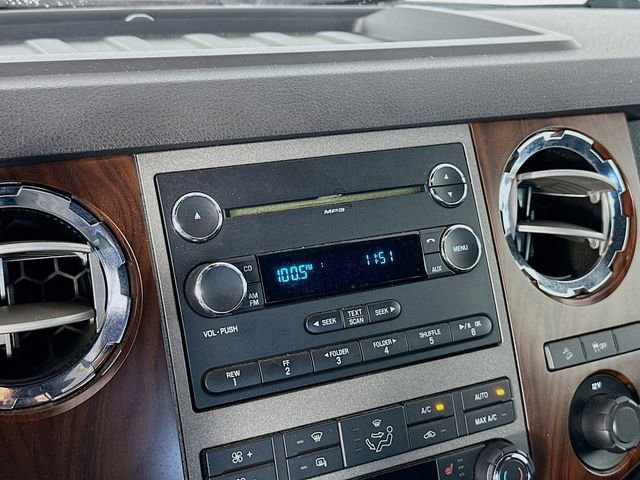 Used 2011 Ford F350 Lariat w/ Lariat Interior Pkg image 14